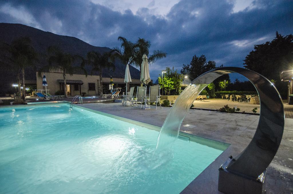 Hotel Oasi Da Paolo Castelluzzo Exteriér fotografie
