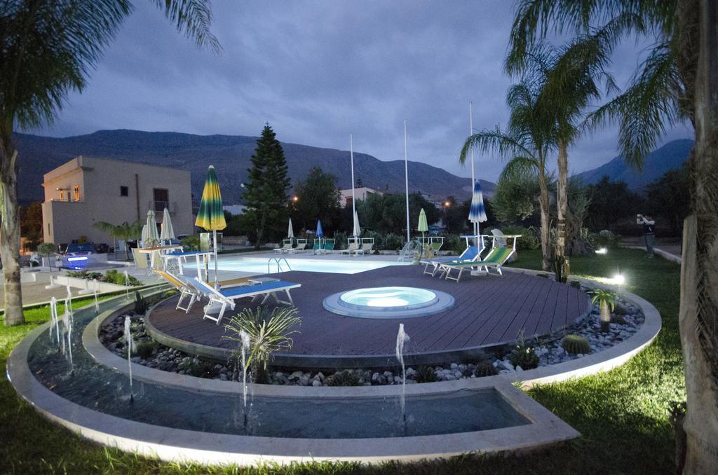 Hotel Oasi Da Paolo Castelluzzo Exteriér fotografie
