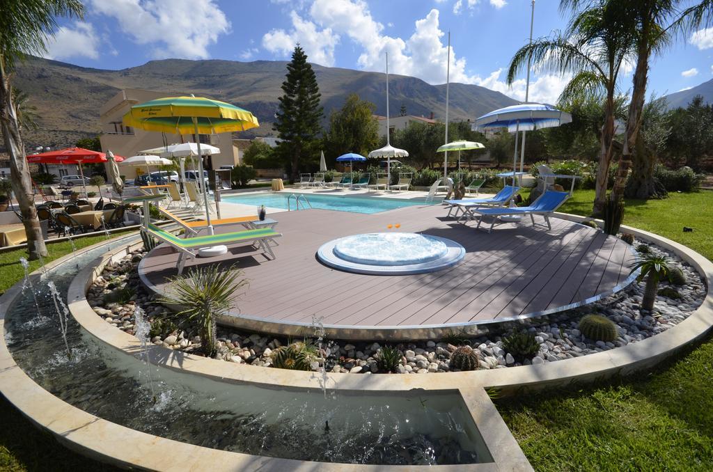 Hotel Oasi Da Paolo Castelluzzo Exteriér fotografie